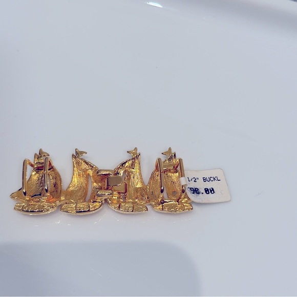 NWT- Gold Sailboat 1975  Belt 1/2” Buckle Scarf Vintage - Picture 4 of 8
